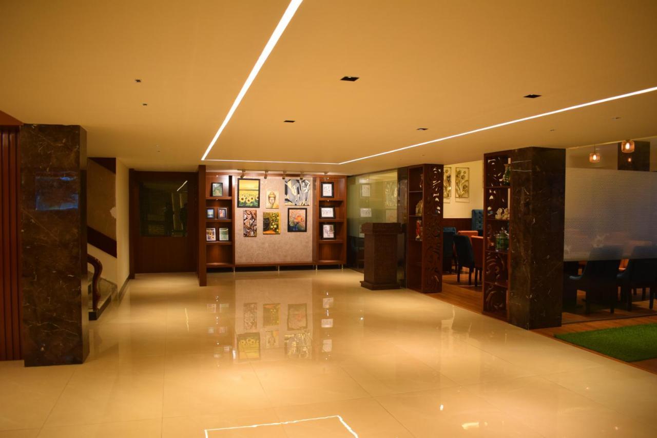 Hotel Ambica Katra 카트라 외부 사진