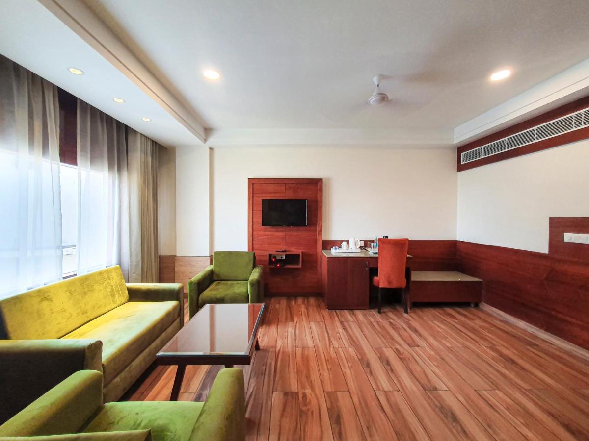 Hotel Ambica Katra 카트라 외부 사진