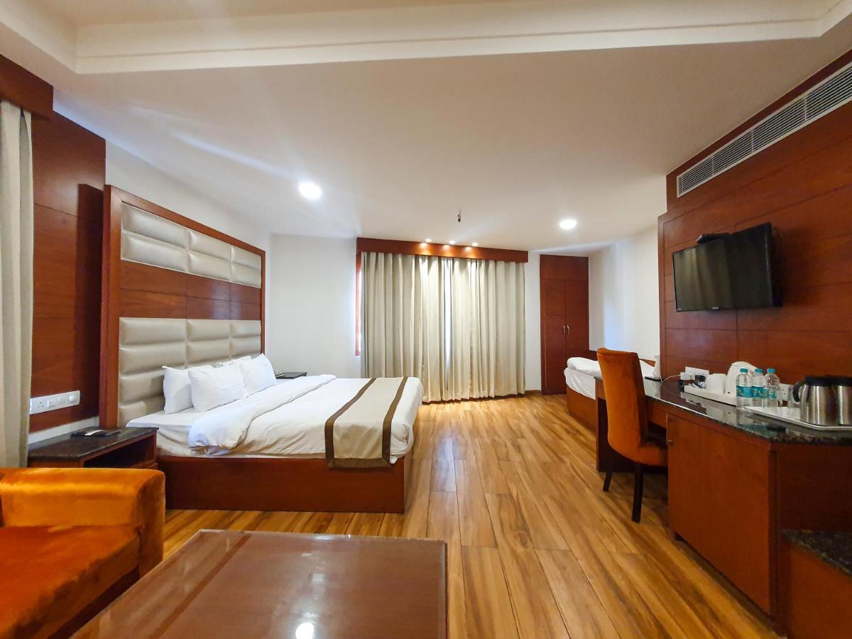 Hotel Ambica Katra 카트라 외부 사진