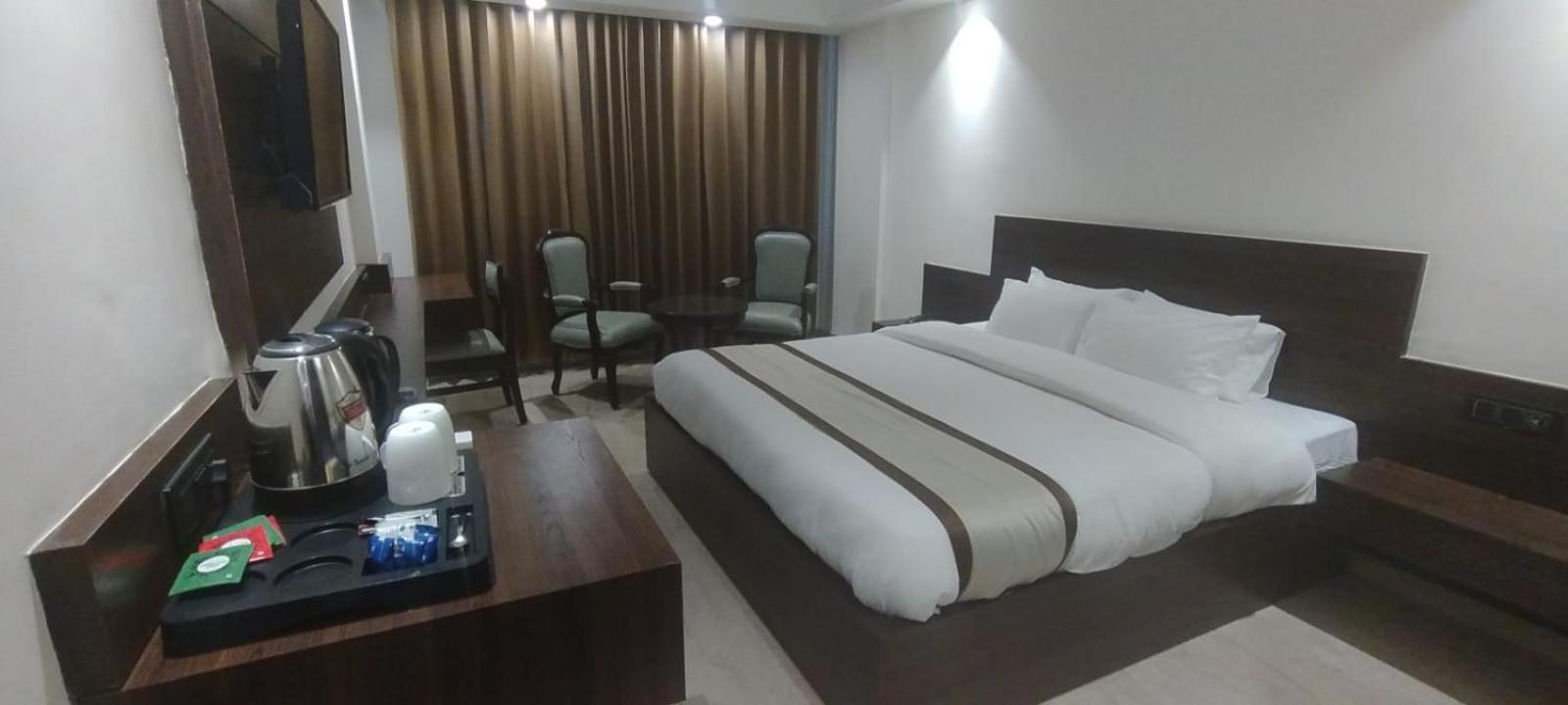 Hotel Ambica Katra 카트라 외부 사진